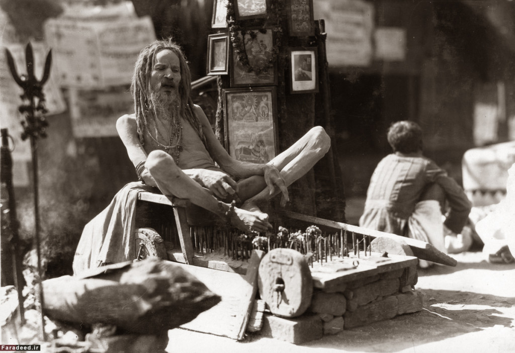 CALCUTTA, C.1930.  A Fakir rests on a bed of nails in a display of public penance in Calcutta, India c.1930.   (Photo by Mark Rucker/Transcendental Graphics, Getty Images)  *** Local Caption ***