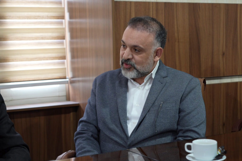 رئیس دانشگاه مازندران ششم بهمن