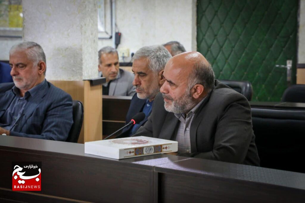 فرمانده سپاه کربلا مازندران" با جمعی از سرداران و پیشکسوتان لشکر ۲۵ کربلا